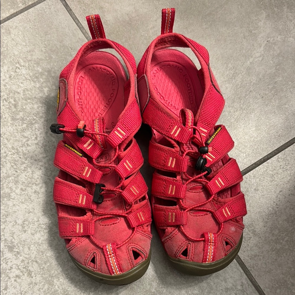 Keen Women’s Red-ish Pink Sandals